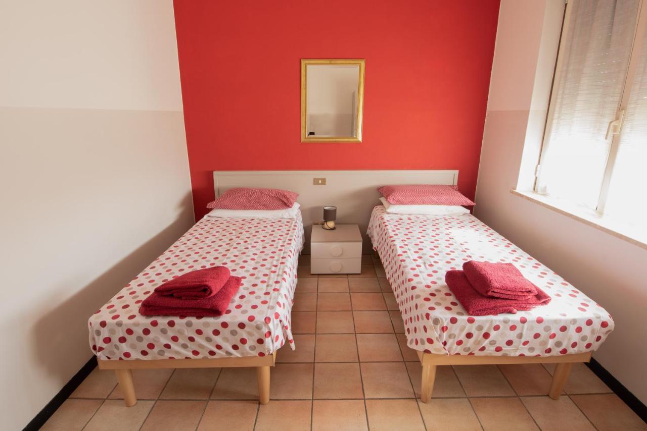 Albergo La Rovere Roverbella Eksteriør bilde
